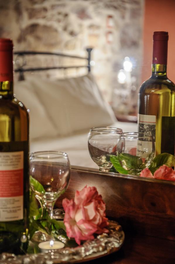 Mouzaliko Guesthouse Mansion Kampochora  エクステリア 写真